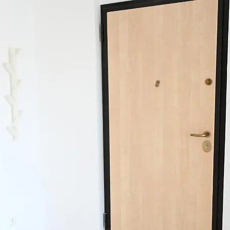 Charlotte Apartment Marconia